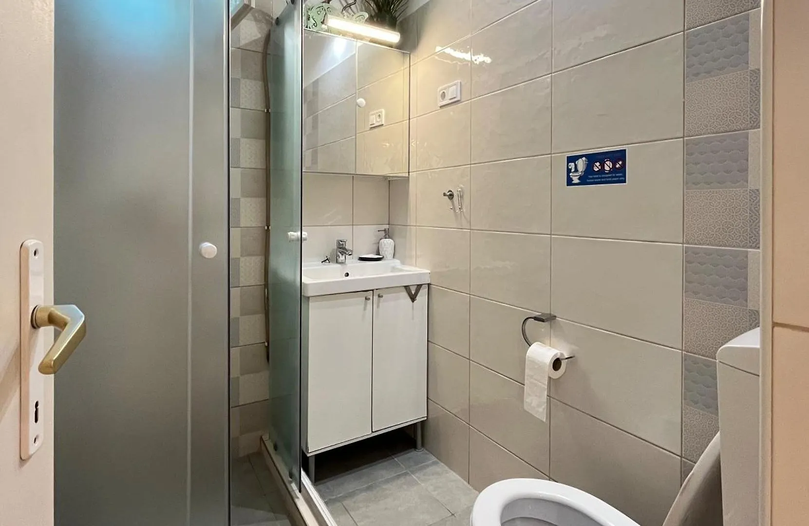 Brand New Garden Flat / Free Parking Appartement Boedapest