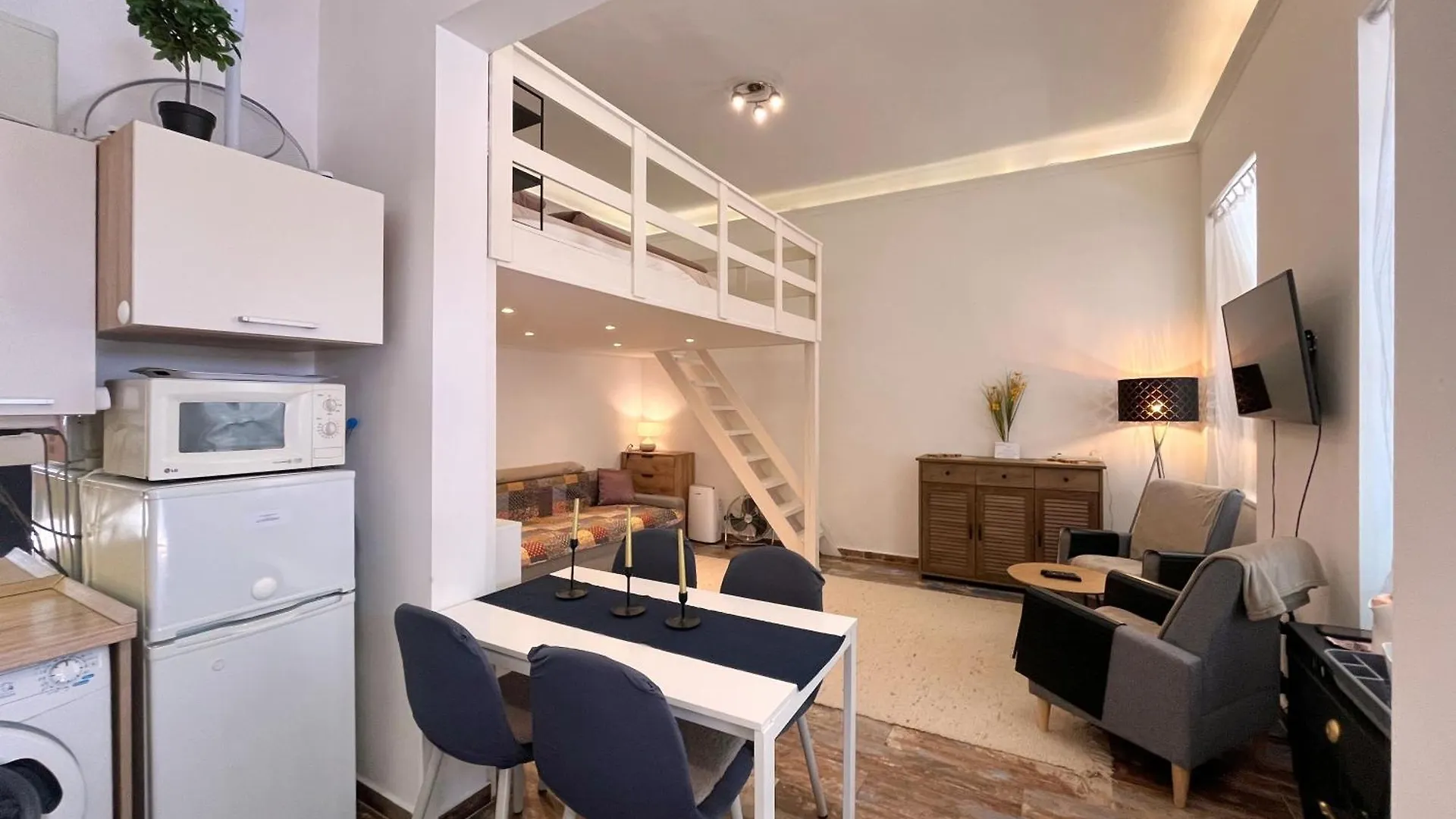 Brand New Garden Flat / Free Parking Appartement Boedapest