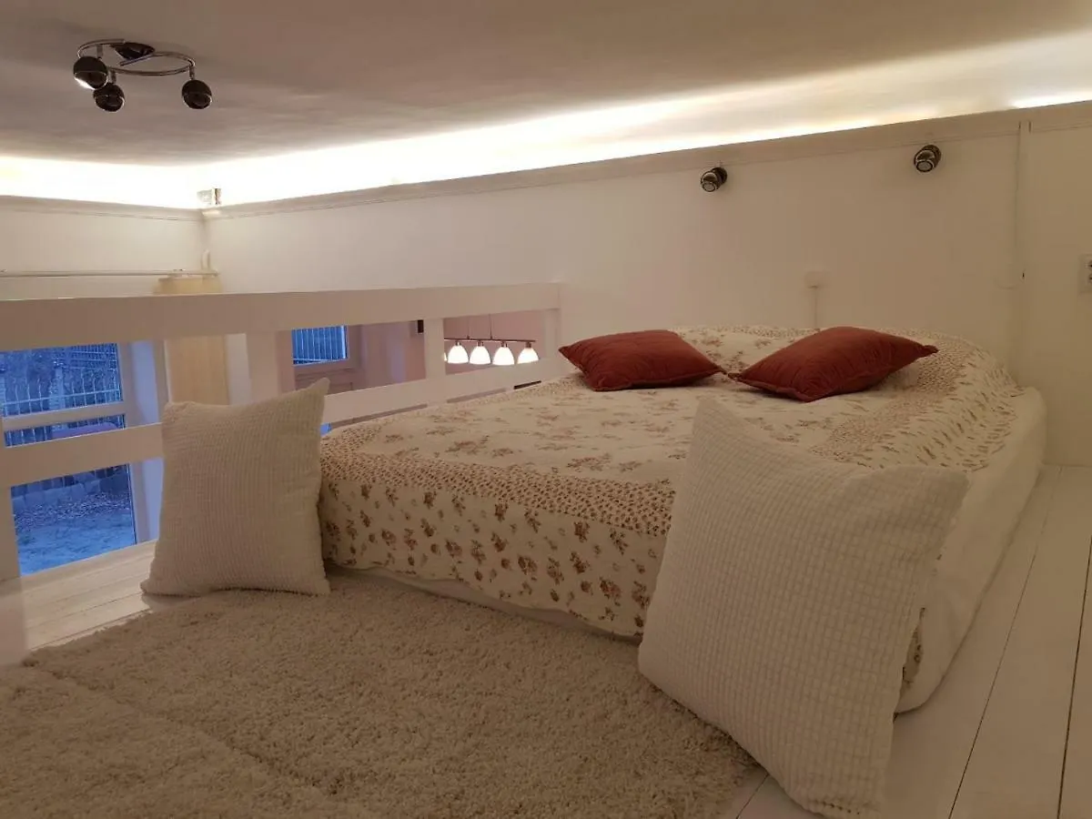 Brand New Garden Flat / Free Parking Appartement Boedapest